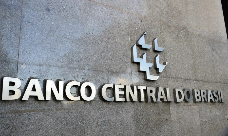 Mercado financeiro reduz previsão da inflação para 5% este ano 