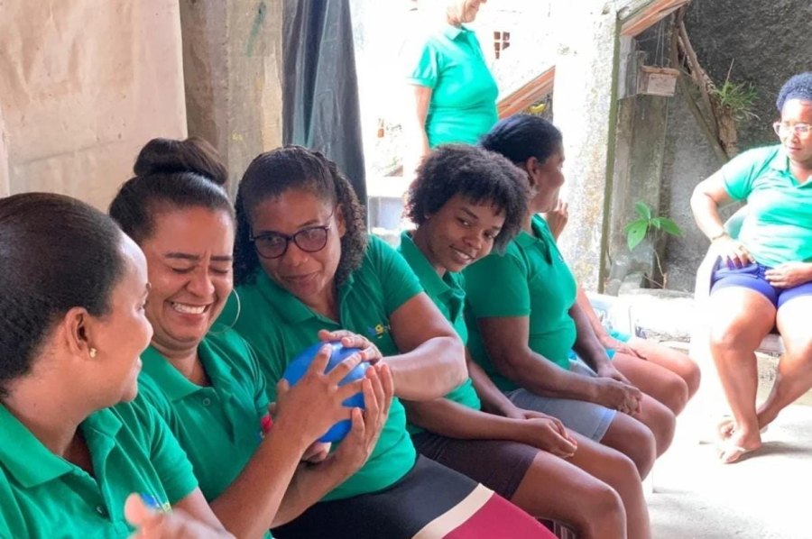 Marisqueiras de Matarandiba: mulheres que fortalecem a comunidade e cuidam do território