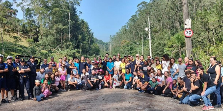 Guardiões do Futuro: Como a Ecolmeia Transforma Consciência em Ação Coletiva