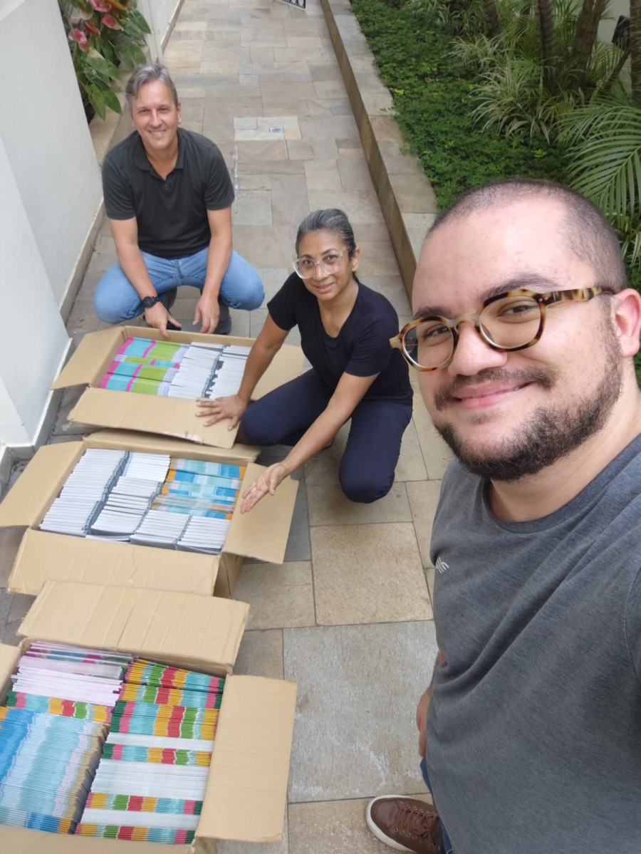 Educação ambiental em ação: São Bernardo recebe doação de mais de 800 livros e dicionários socioambientais